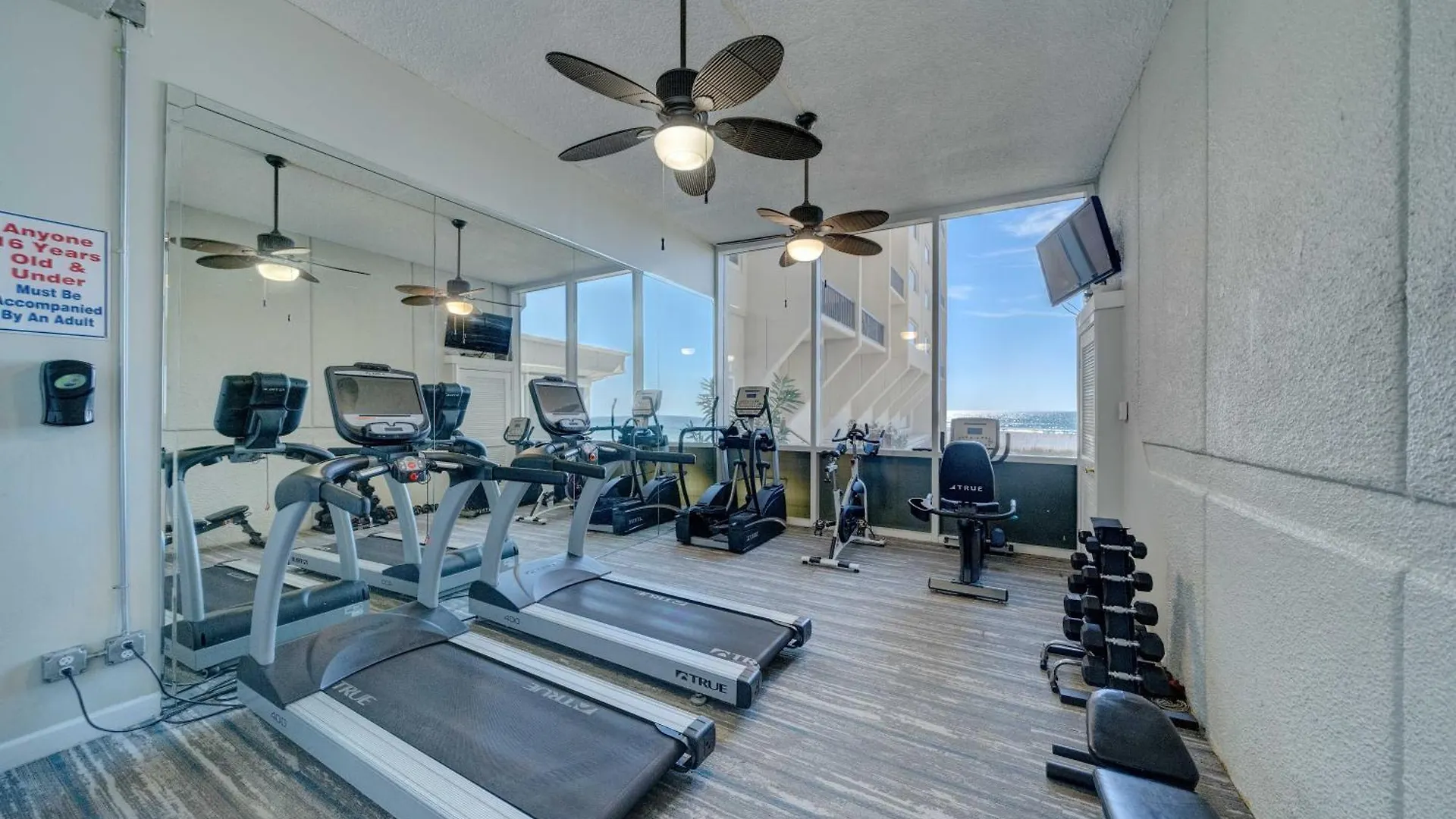 Beautiful Beach Front Condo At Pinnacle Port A-125 Panama City Beach 0*,  ABD